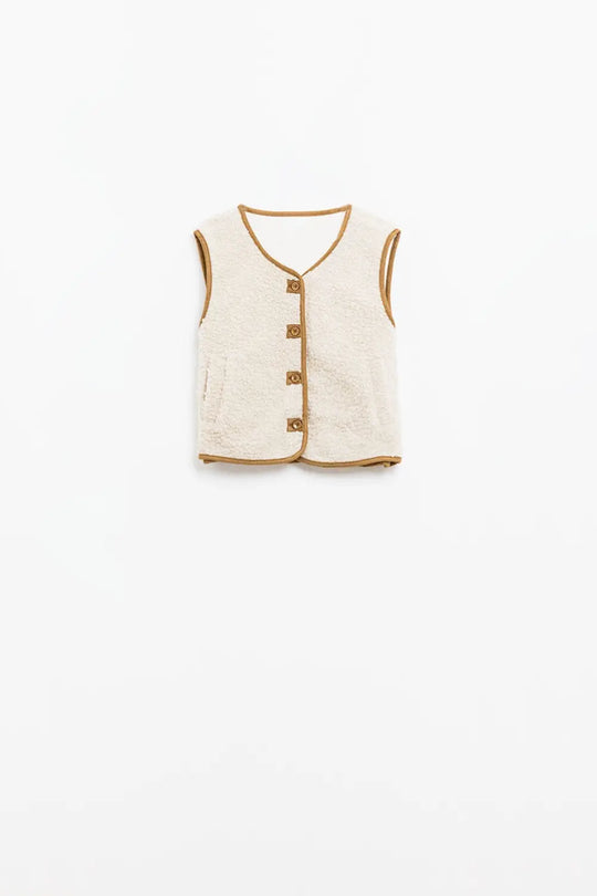 Q2 teddy vest in beige color