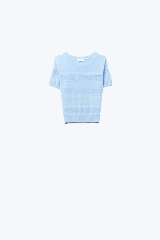 Q2 Textured Stripe Knit Sweater in Blue