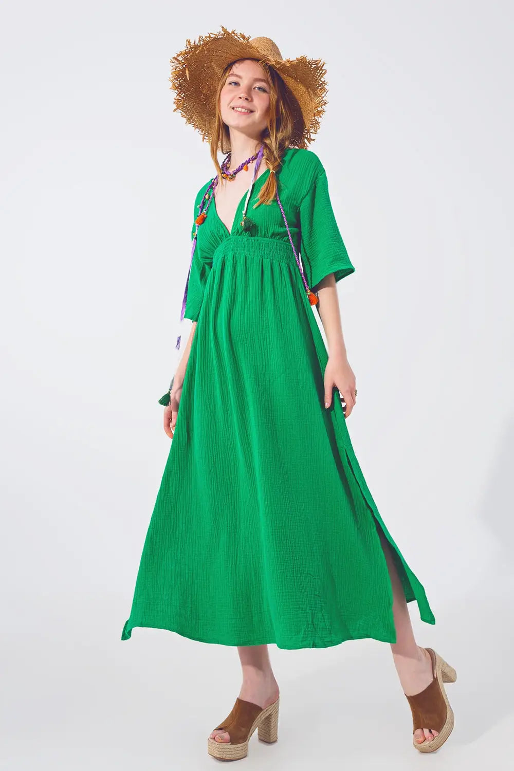Q2 Textured V-Neck Maxi Dress in Green