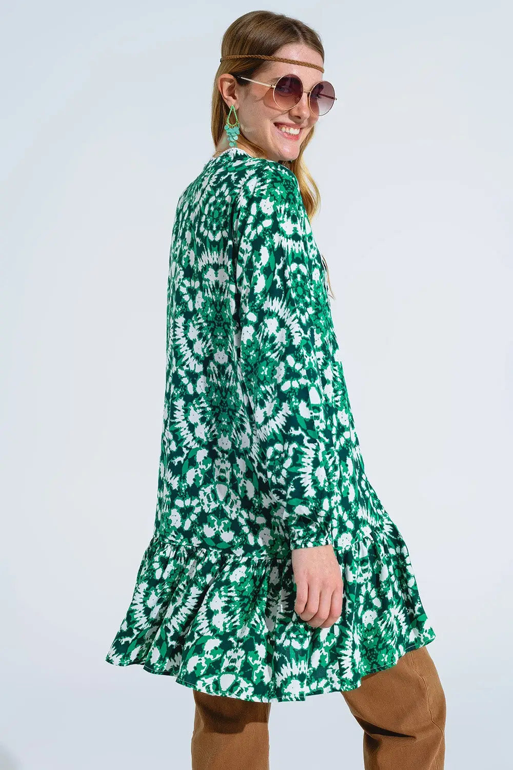 Tie Dye Print Short Dress With Long Sleeves And Lace Trim in Green - Dresses