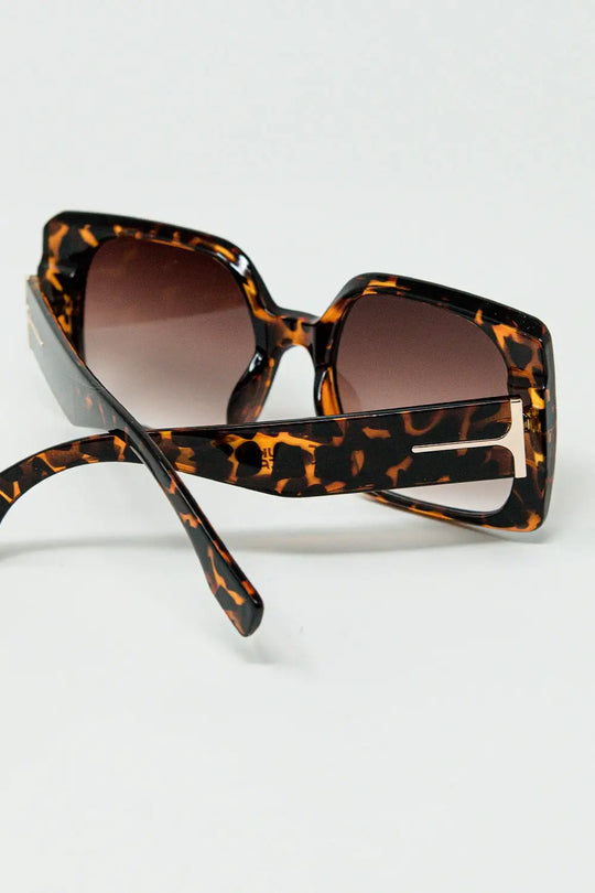 tiger print square sunglasses with gold detail on the side - One Size / Brown