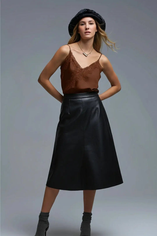 Top asymétrique en satin marron avec motif lacé - Tops