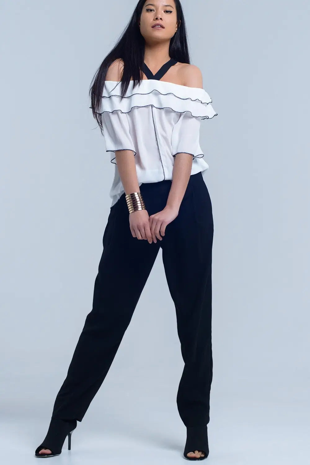 Top blanc avec bordure contrastante noire - Tee-Shirt