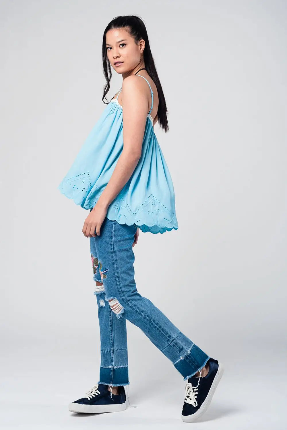 Top bleu avec détails en crochet - Tee-Shirt