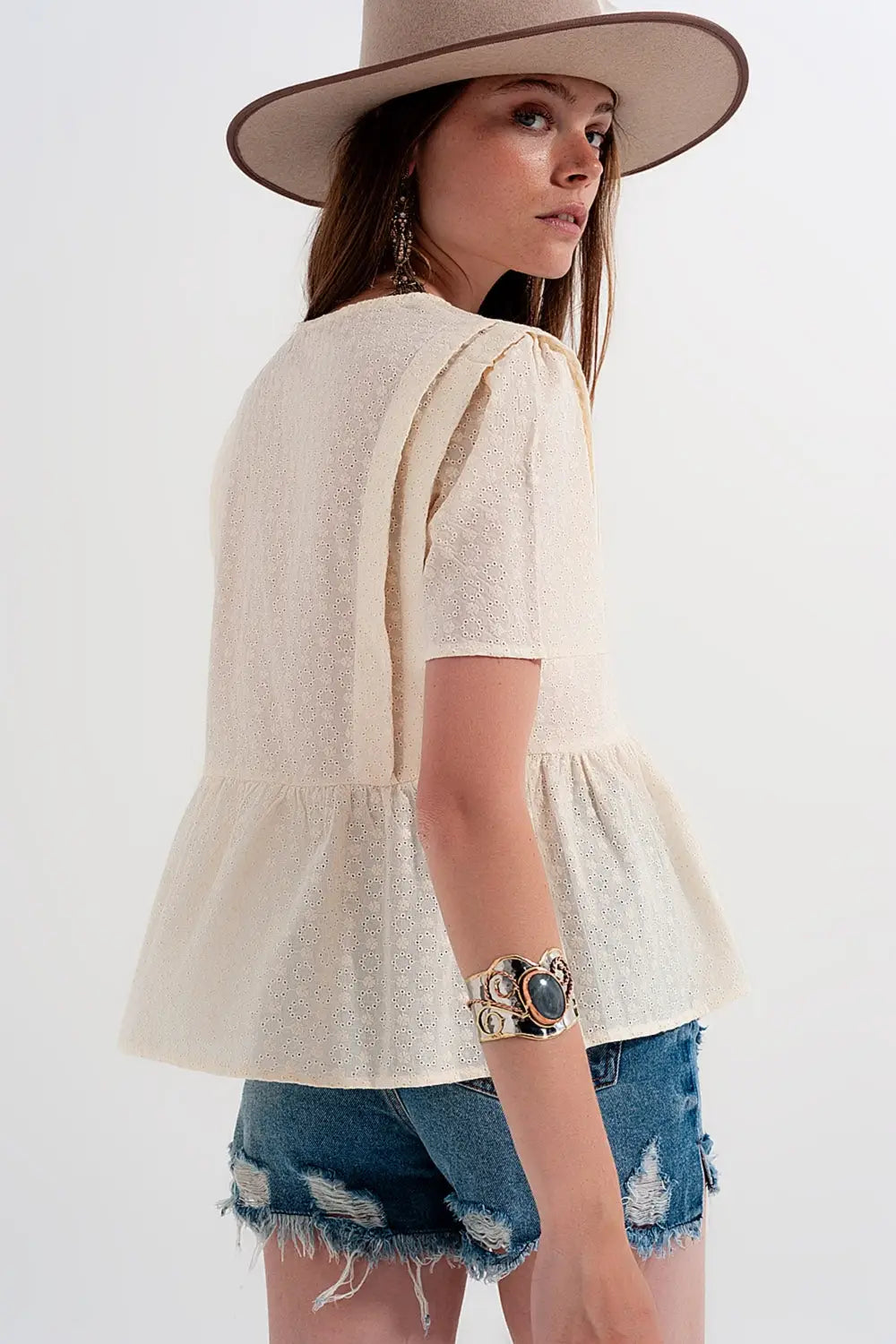 Top brodé à basque beige - Tops