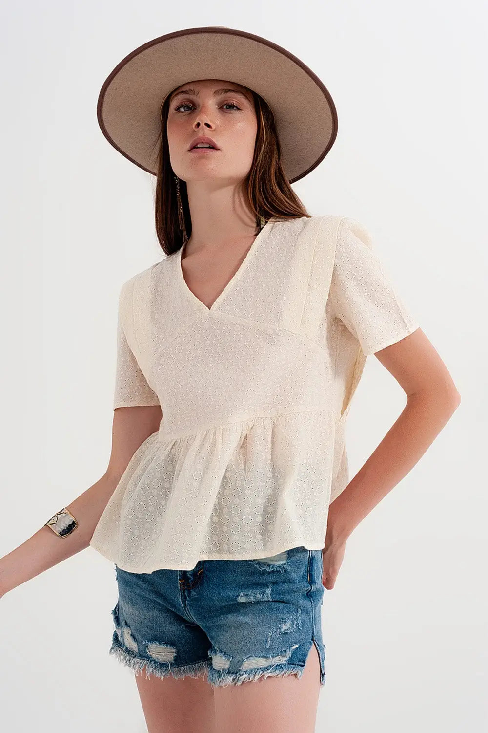 Top brodé à basque beige - Tops