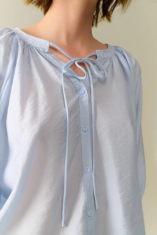 Top en chiffon bleu bébé avec manches bouffantes - Tee-Shirt