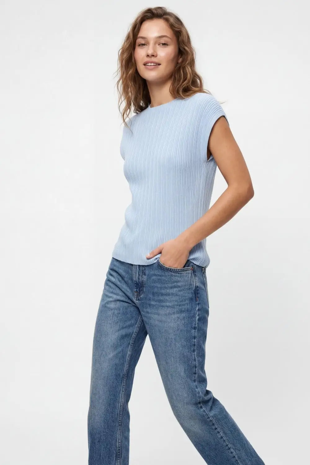 Top en maille fine côtelée bleu clair sans manches - One Size / bleu