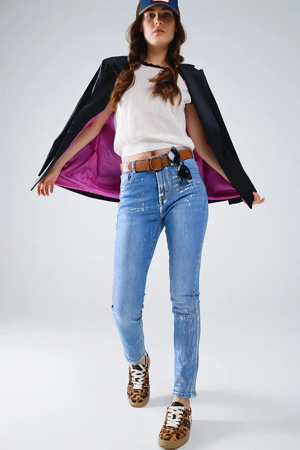 top en maille pointelle blanche avec bordures ondulées noires - Pulls