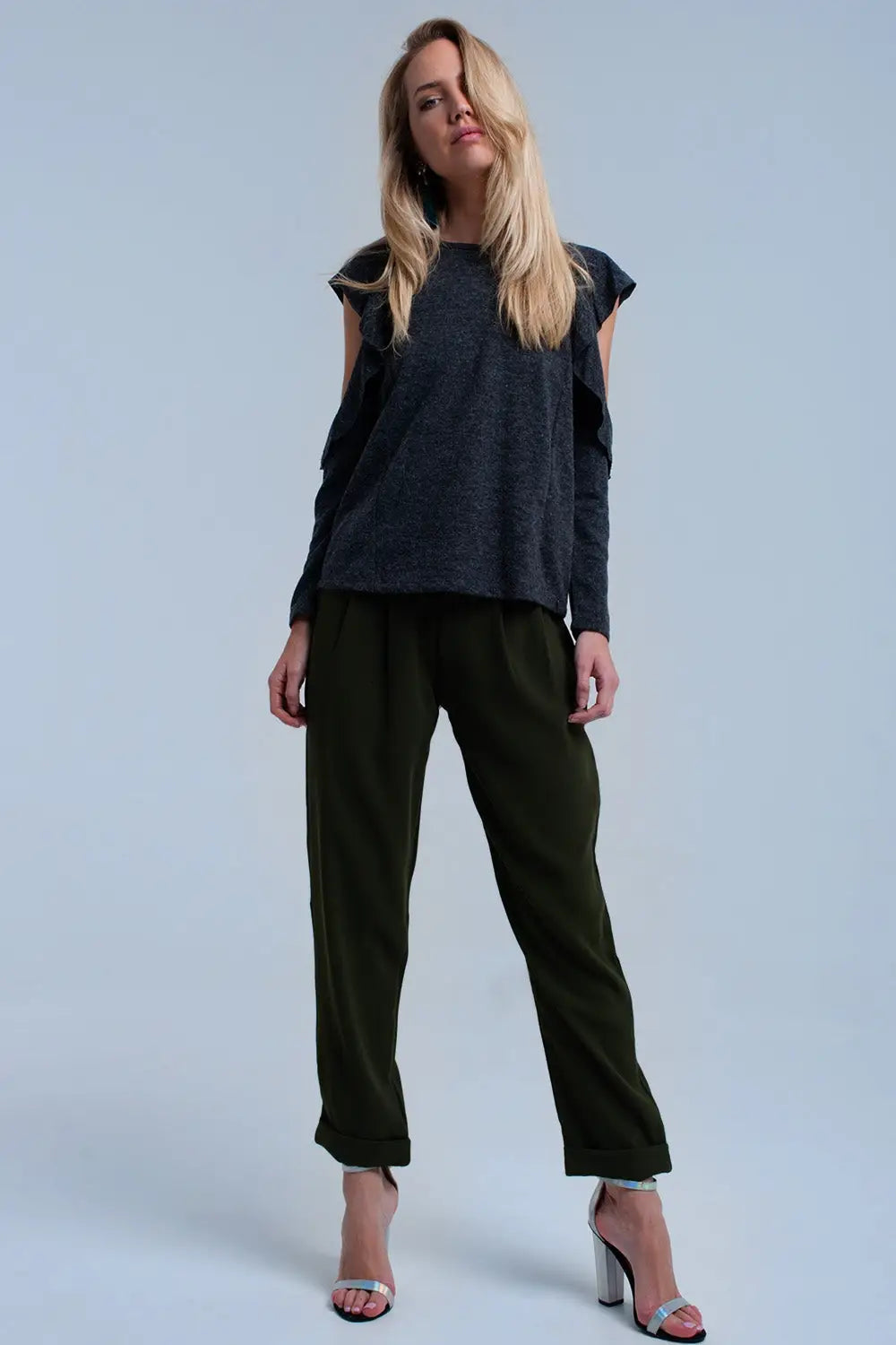 Top gris foncé avec plis et détail ouvert - Tee-Shirt