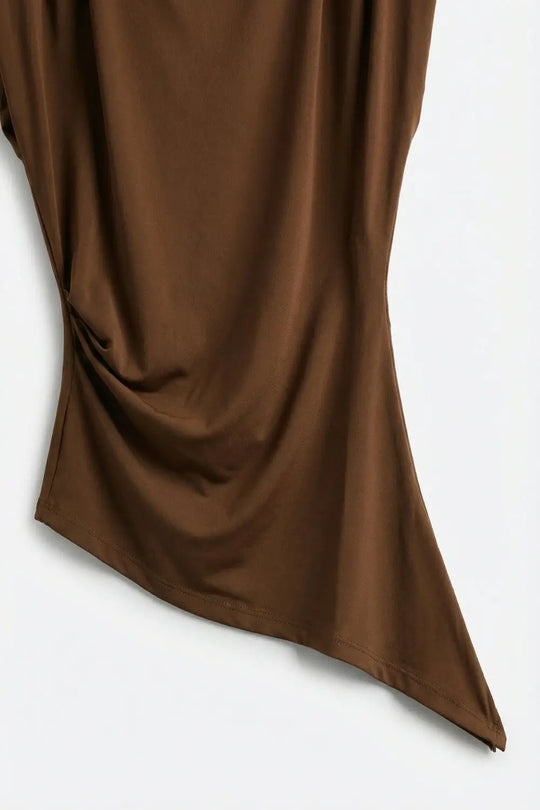 Top stretch asymétrique marron avec détail drapé - Tops