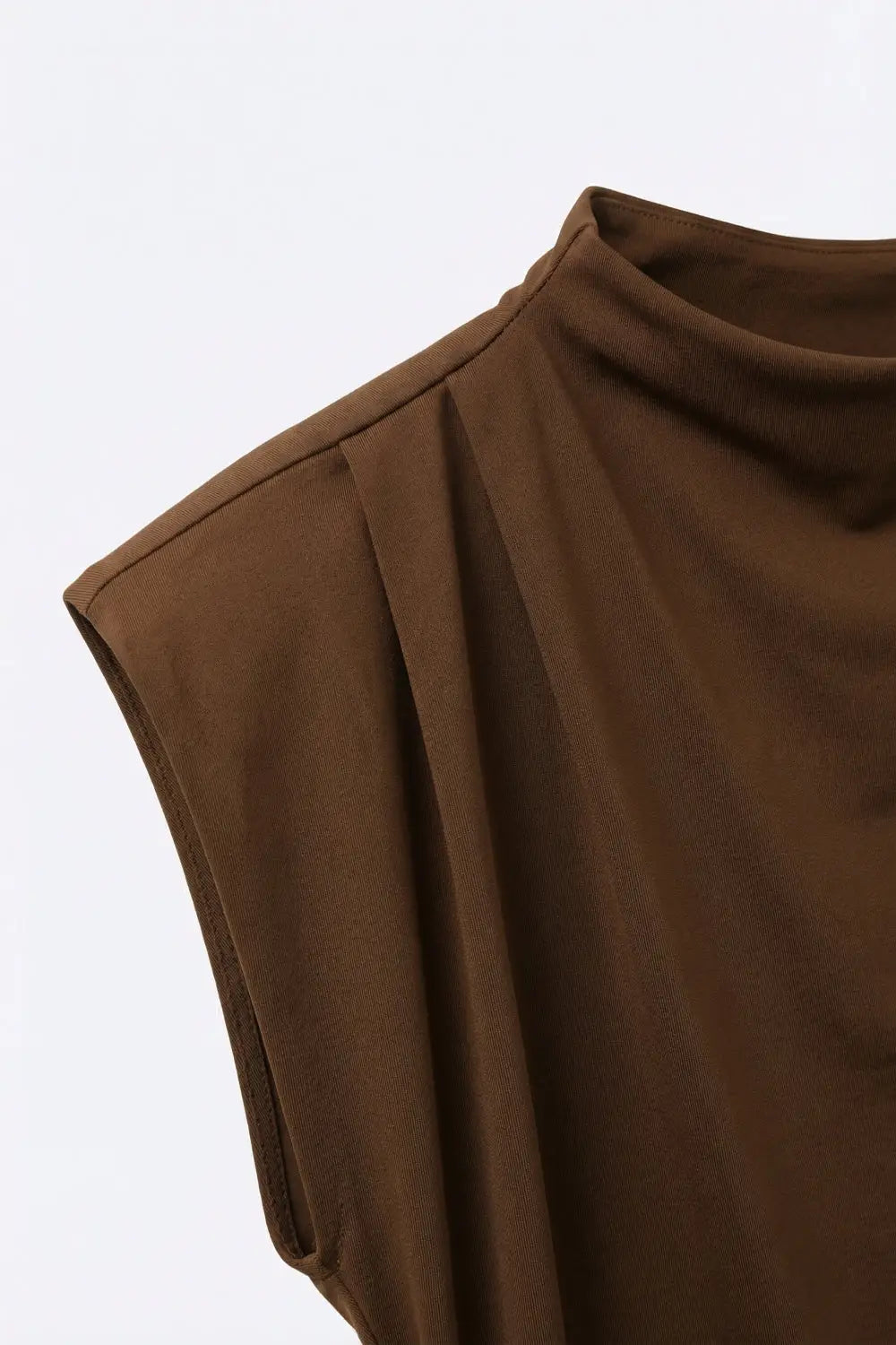 Top stretch asymétrique marron avec détail drapé - Tops