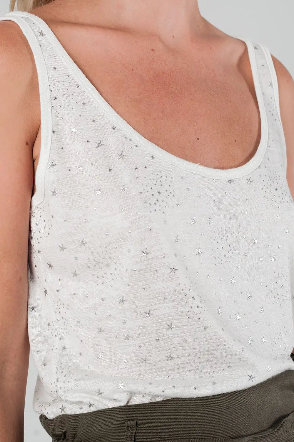 Top with printed silver stars in white - Shirts
