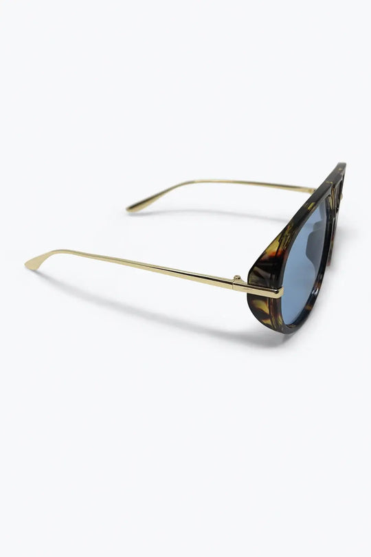 Tortoiseshell Frame Blue Lens Oversized Sunglasses - One Size / Brown