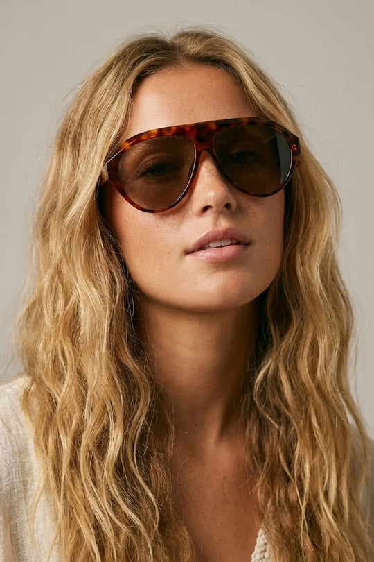 Tortoiseshell Retro Aviator Sunglasses with Brown Lenses - One Size / Green