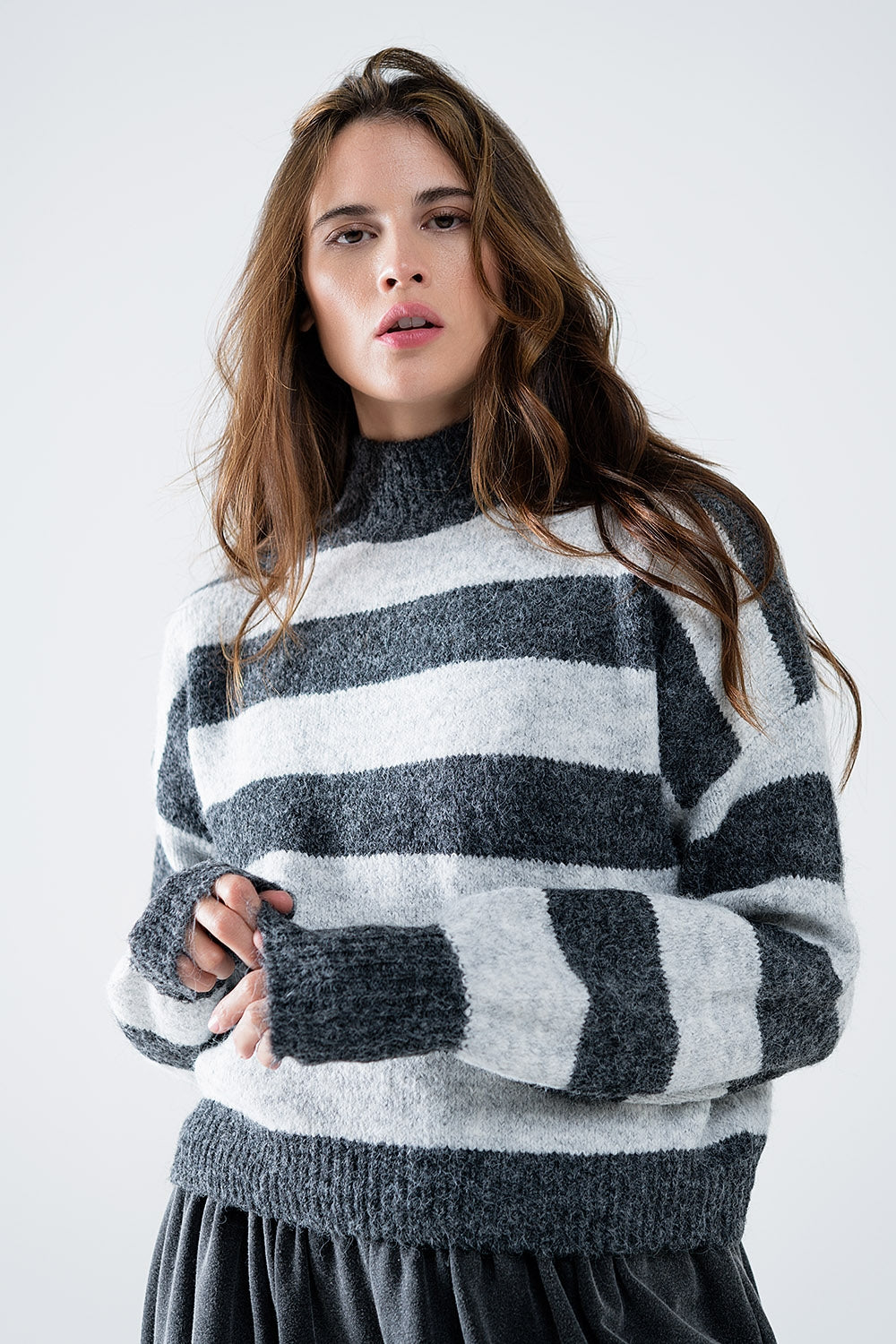 Q2 turtleneck gray striped sweater