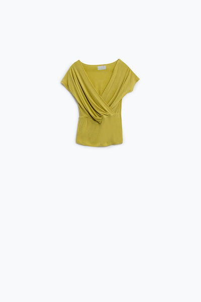 V-neck crossed drapped fitted top with cap sleeves in light lime