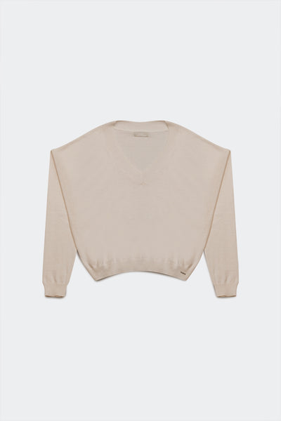v neck fine knit sweater in cream