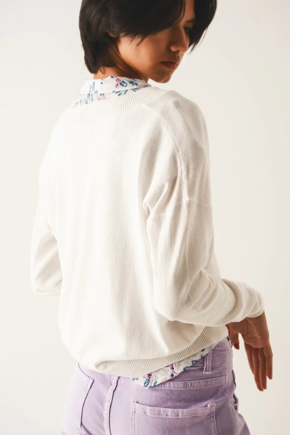 v neck fine knit sweater in cream - Sweaters