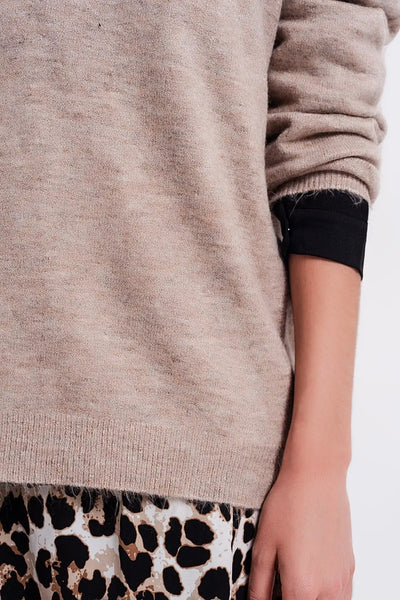 V neck jumper in brown - Sweaters