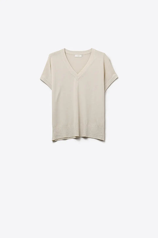 Q2 V-Neck Relaxed fine Fit Knit sweater in beige color