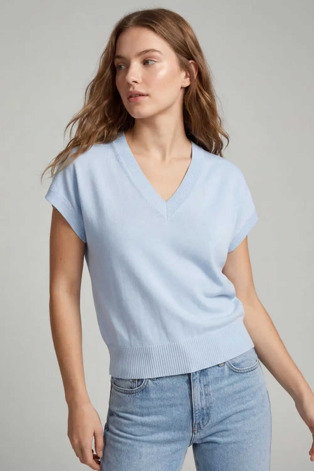 V-Neck Relaxed fine Knit sweater in light blue - One Size / Blue