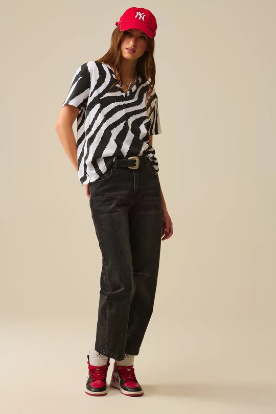 V-neck t-shirt with black zebra print - Tops