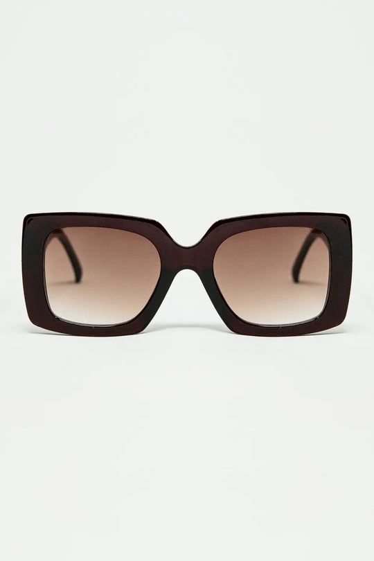Q2 vintage silhouette sunglasses with a subtle angled cat-eye in burgundy