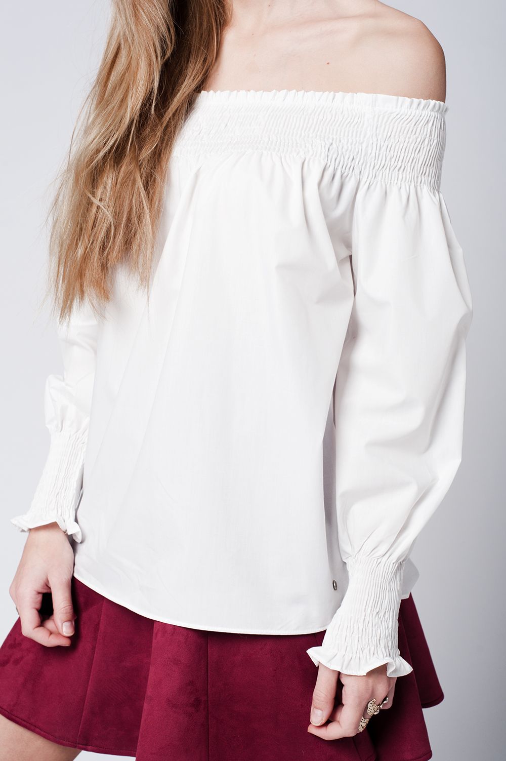 White cold Poplin shoulder top