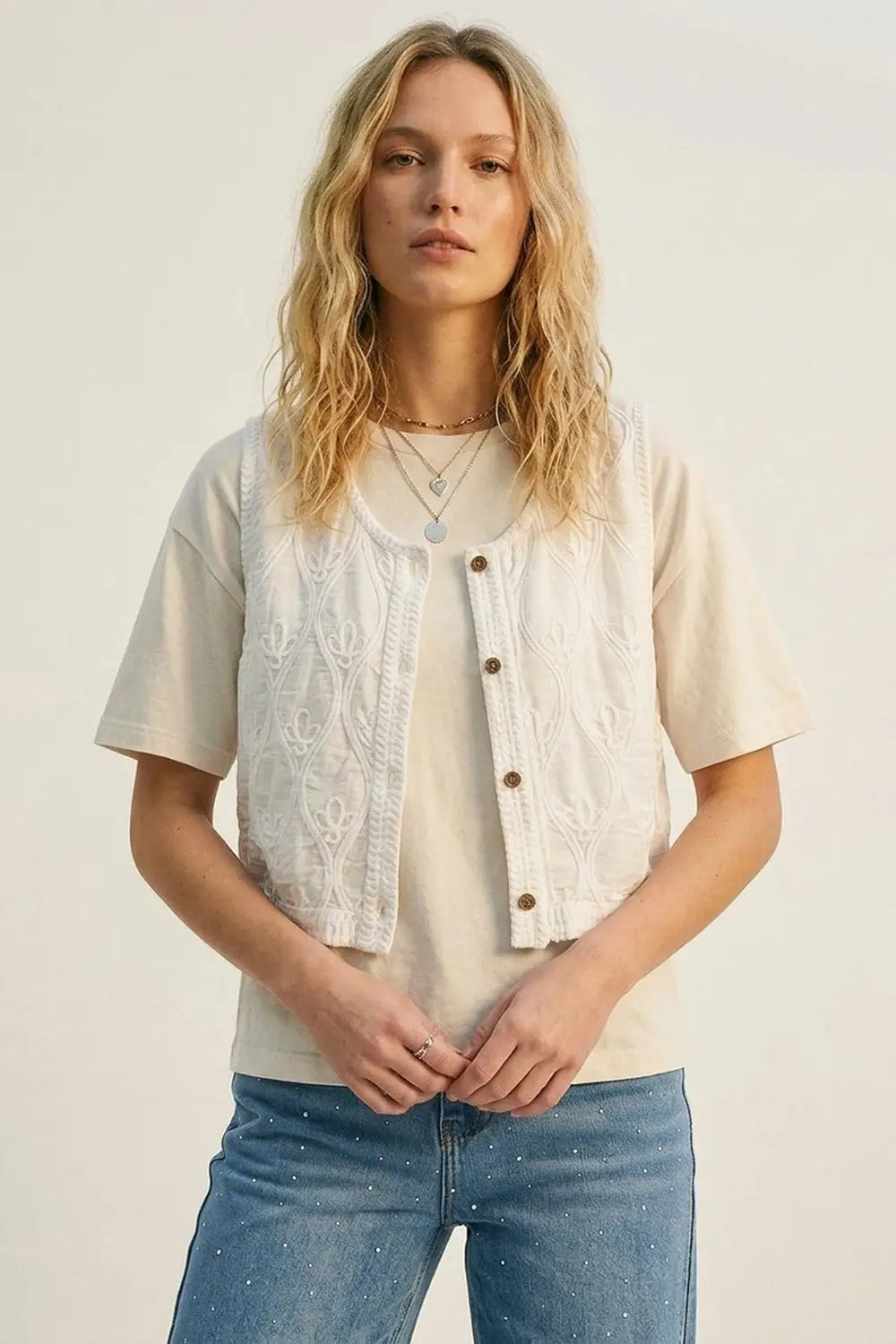Q2 White Embroidered Cotton translucent Front Regular Fit Vest