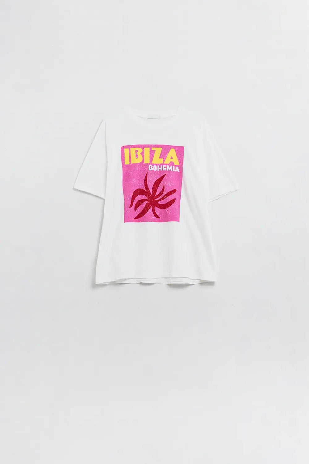 White Ibiza Bohemia Relaxed T-Shirt With Pink Print - One Size / White - Tops