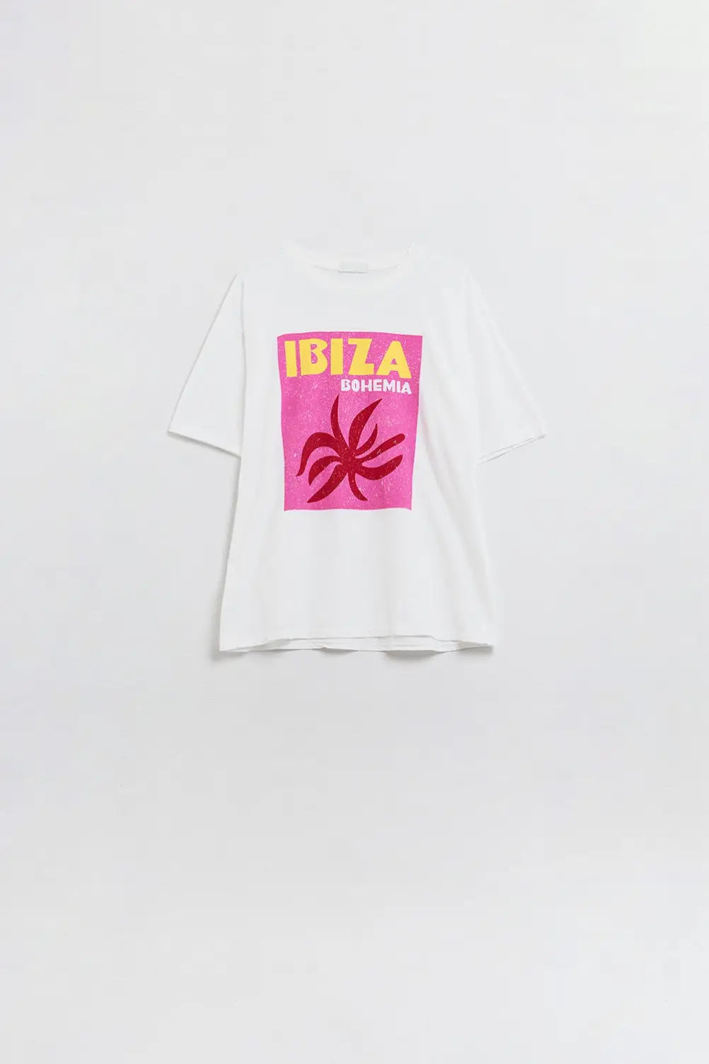 Q2 White Ibiza Bohemia Relaxed T-Shirt With Pink Print