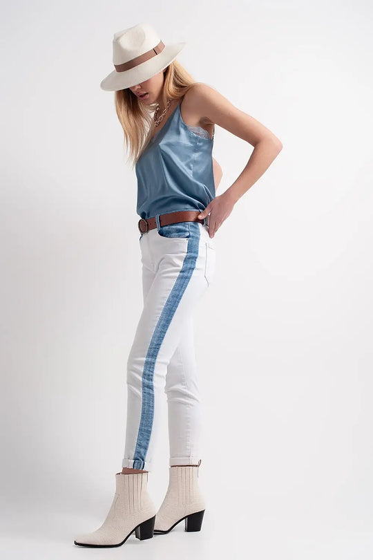 White jeans with contrast panel in light wash - Jeans