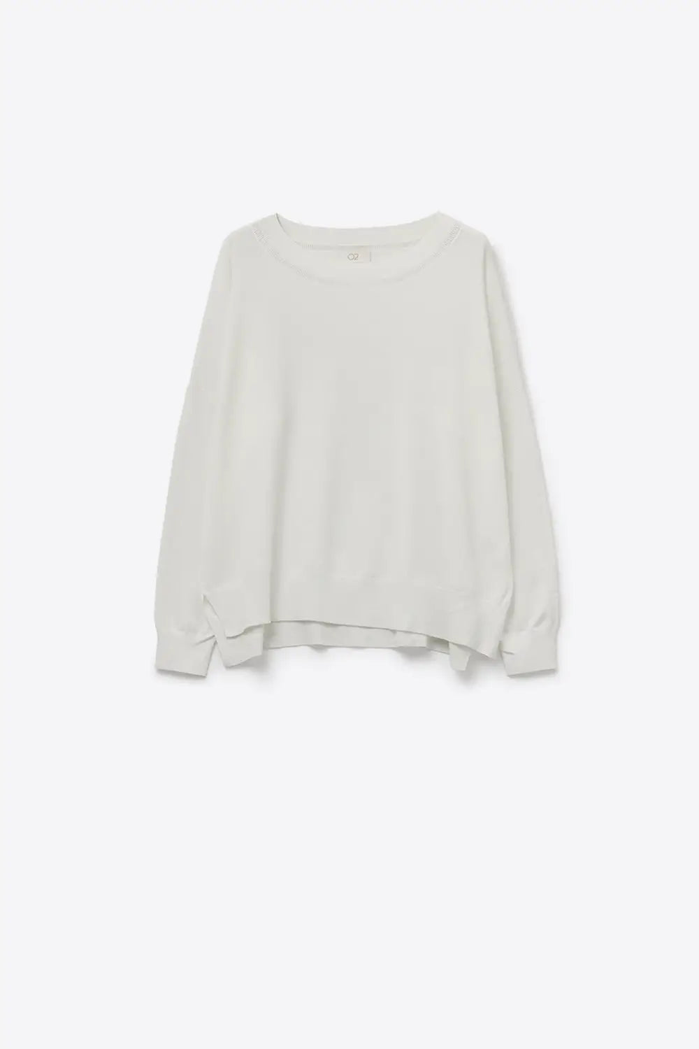 Q2 White knit sweater with mesh collar detail