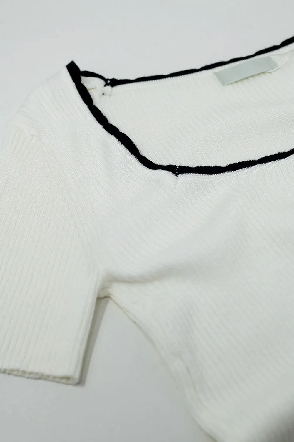 White Knitted Short Sleeve Sweater With Square Neck and Black Trim - Sweaters