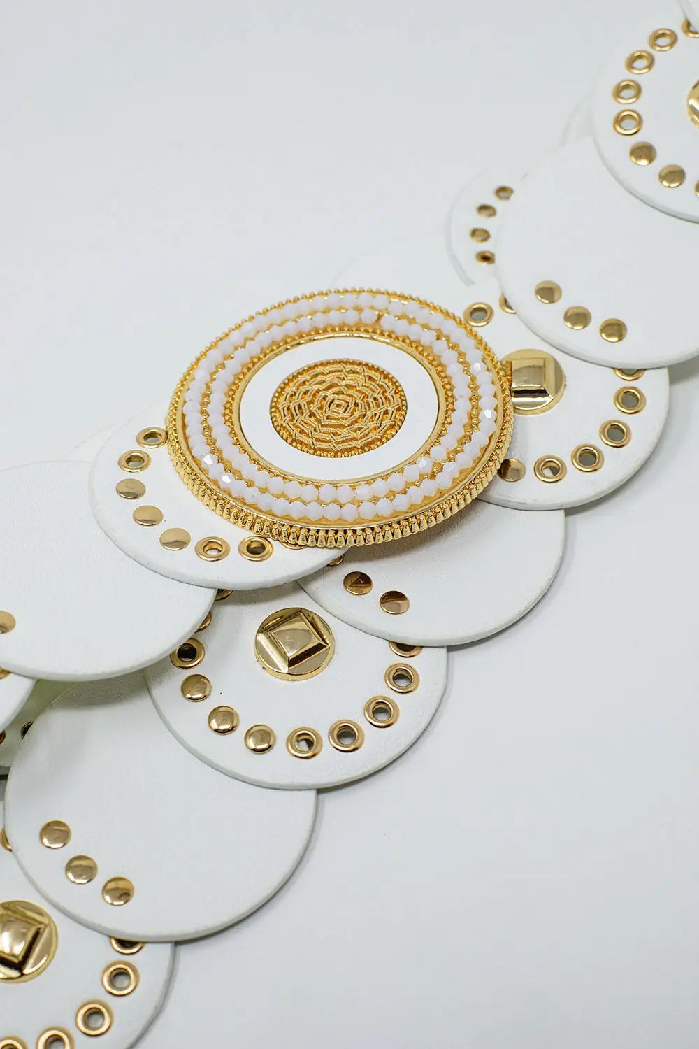 White leather belt with white rhinestone round buckle and golden details - Accesory