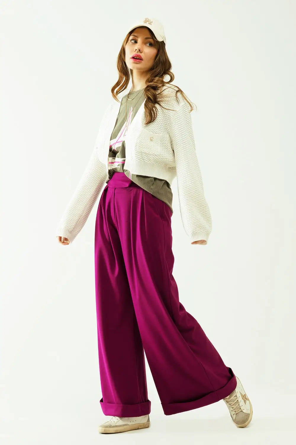 White long sleeve cardigan with button closure and front pockets - Sweaters