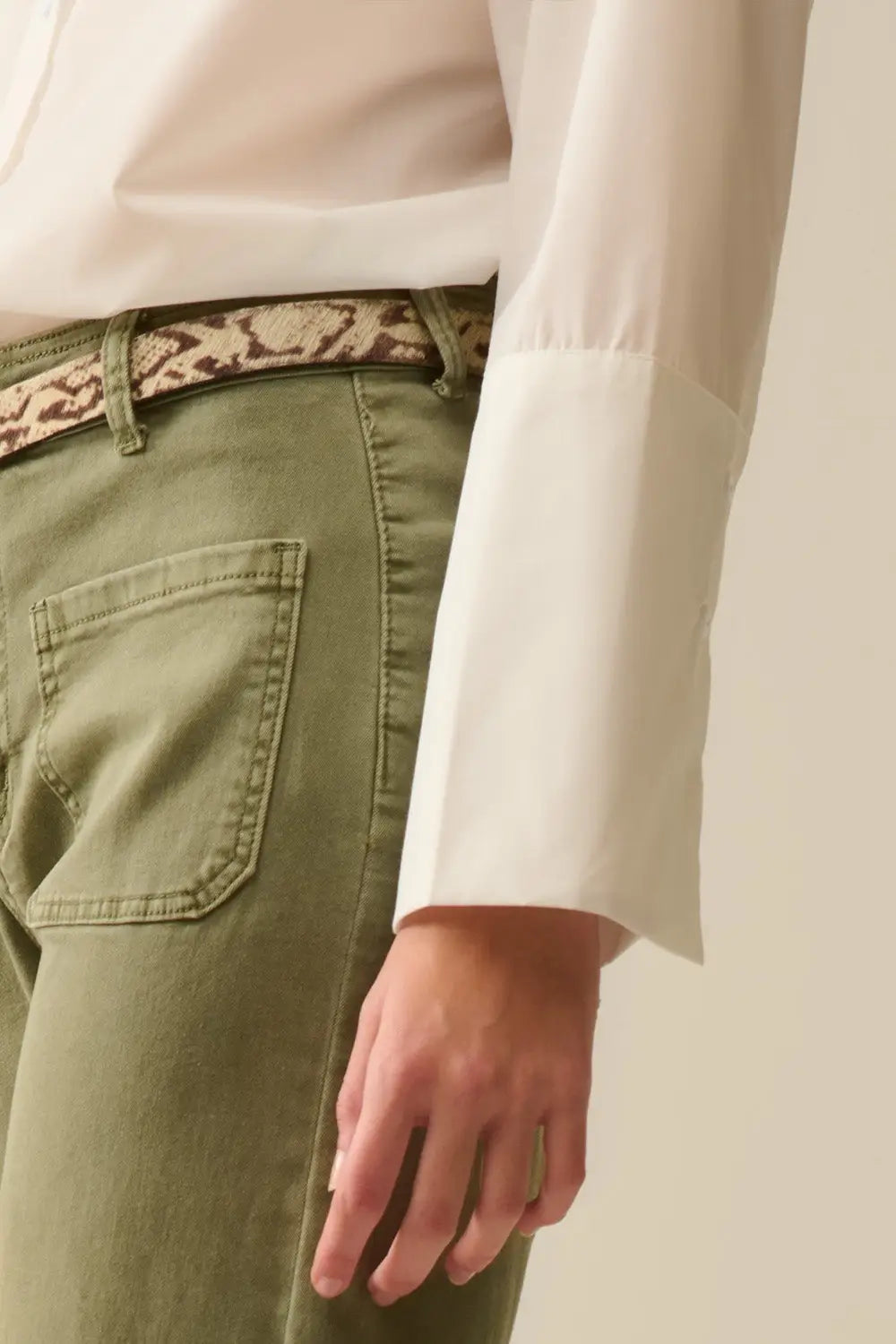 white poplin shirt with extra-wide cuffs - Shirts