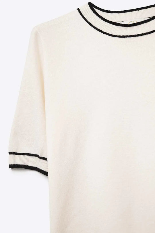White short sleeve sweater with black line detail - One Size / White