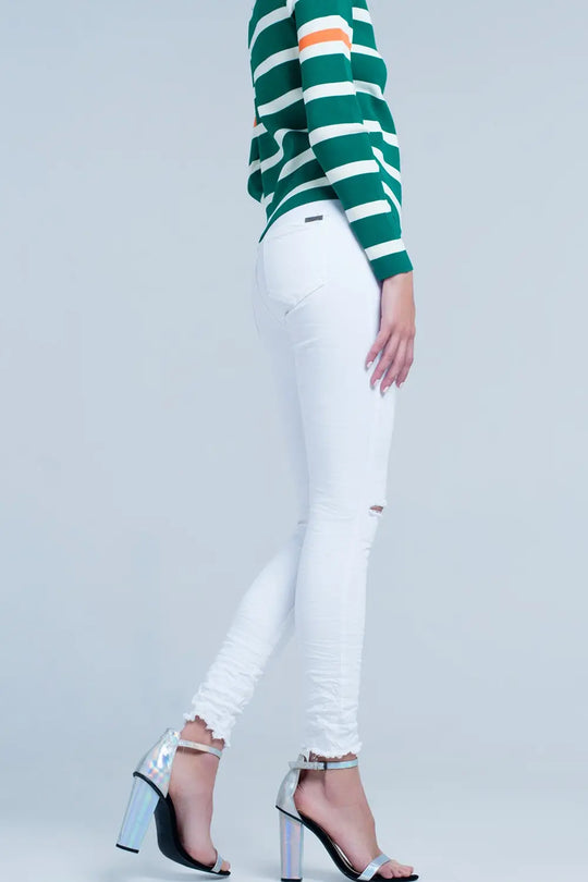 White skinny jeans with ripped knees detail - Jeans