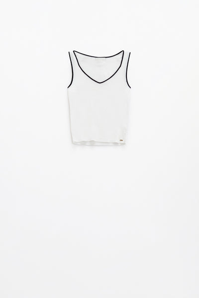 White Sleeveless Top With Crew Neckline Neckline And Black Trim