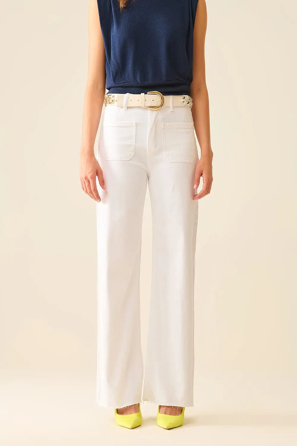 Q2 White Straight Leg pants With Front Pockets
