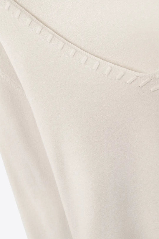 White sweater with V neckline - One Size / White - Sweaters