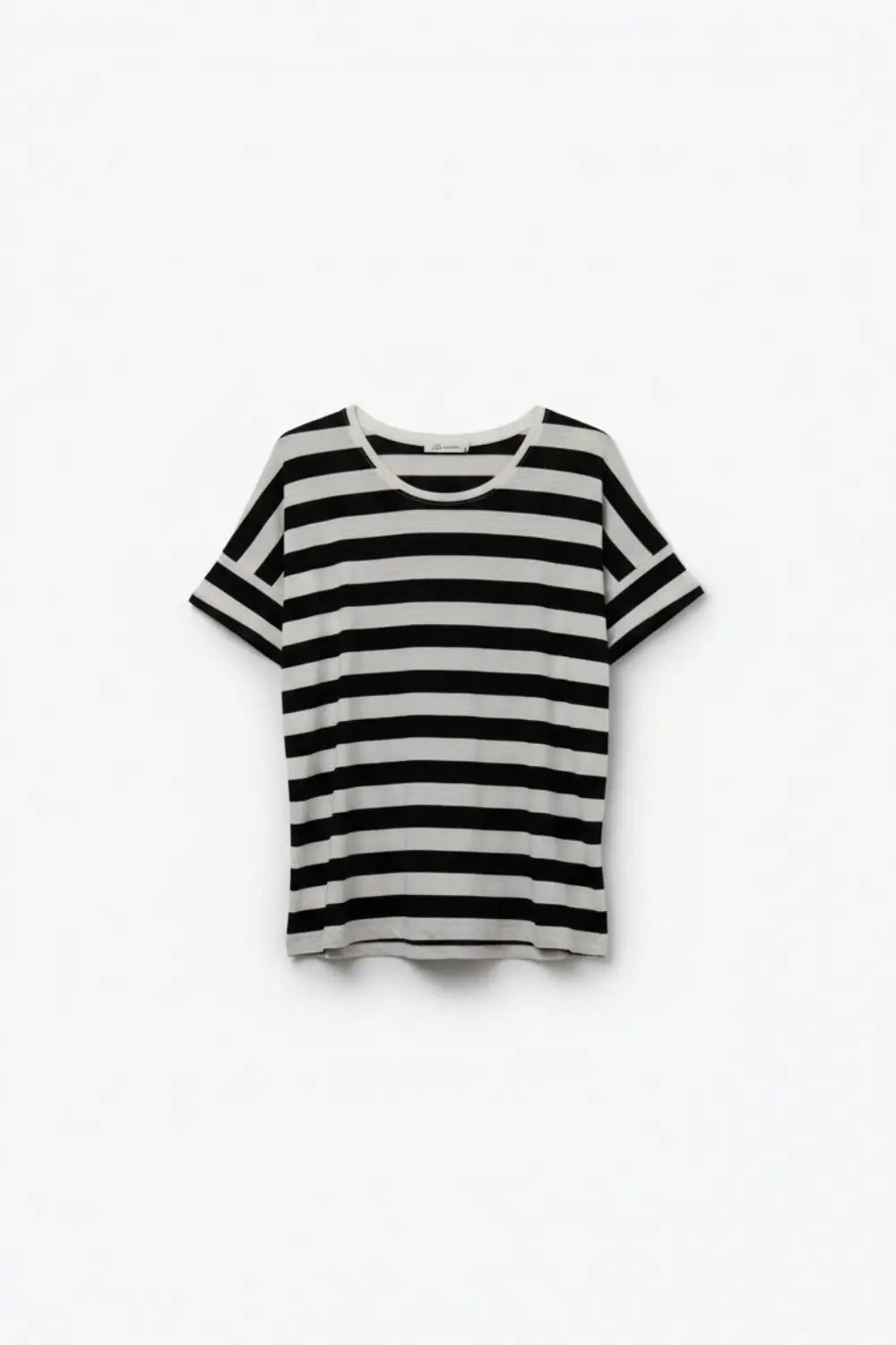 Q2 White T-shirt with Black Stripes and Crew Neck