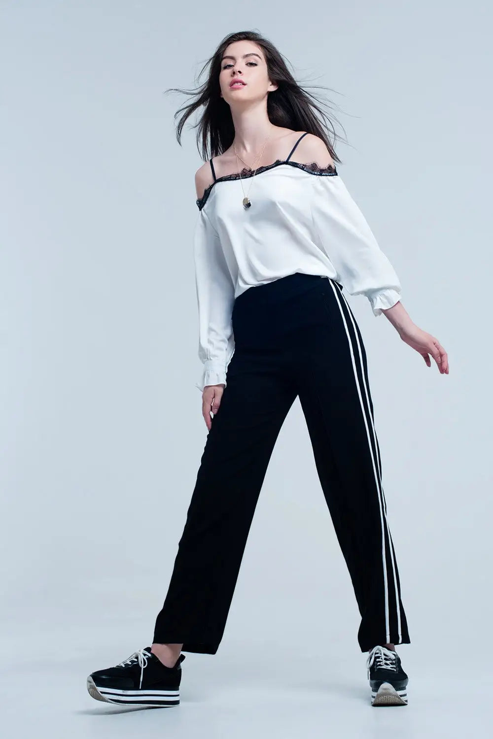 White top with black lace and bare shoulders - Shirts
