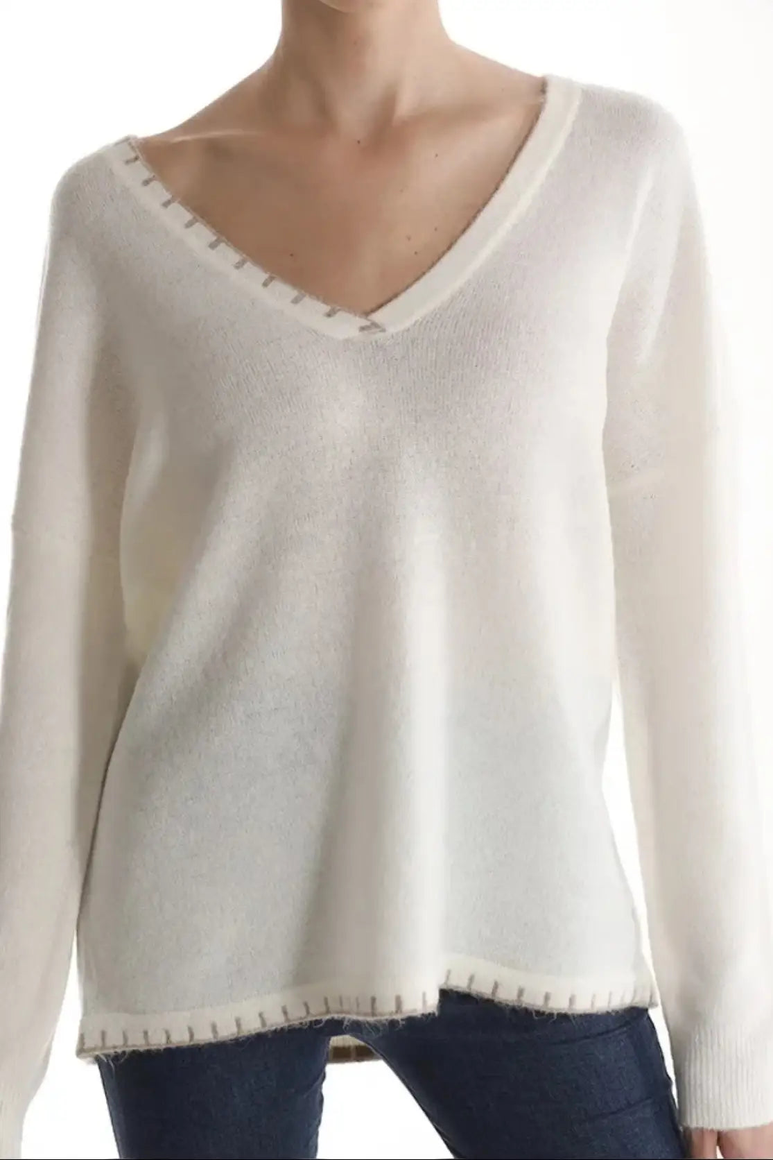 Q2 White women's cardigan