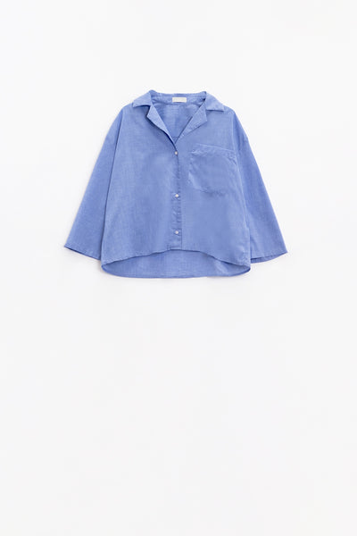 Wide 3/4 sleeves blue shirt with one chest pocket