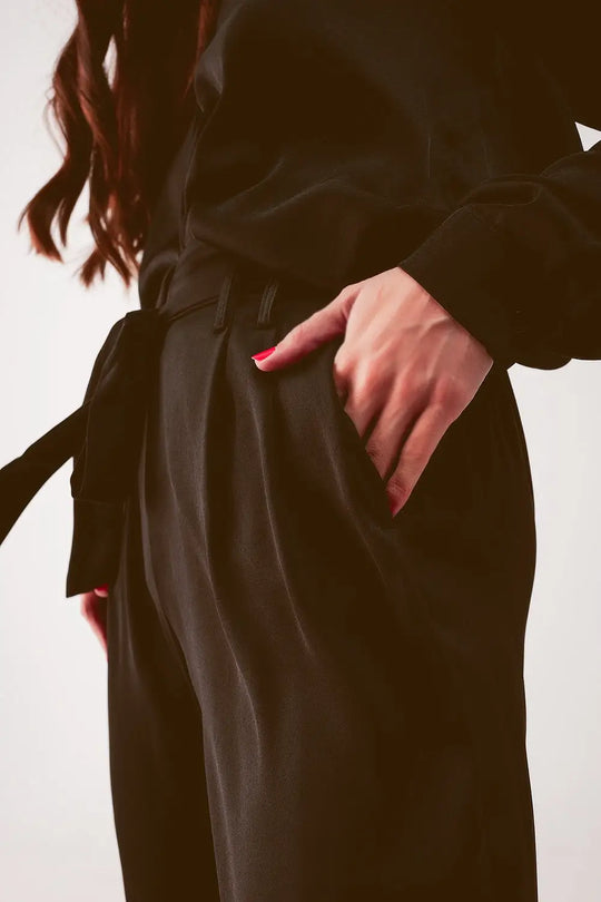 Wide leg belted pants in black - Pants