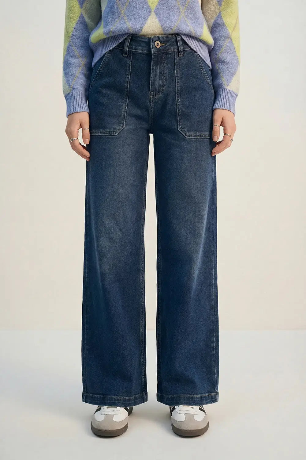 Q2 Wide-Leg Denim Jeans with Utility Patch Pockets