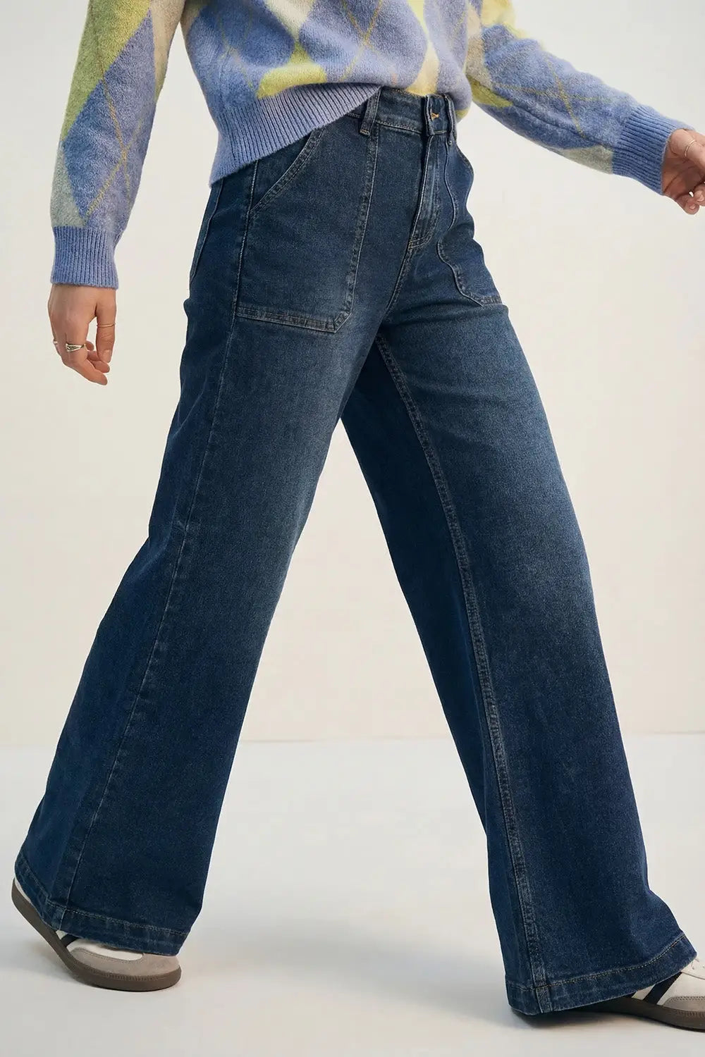 Wide-Leg Denim Jeans with Utility Patch Pockets - Jeans